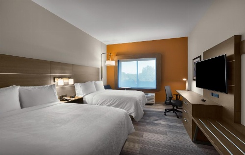 Holiday Inn Express & Suites - Fayetteville South image 25