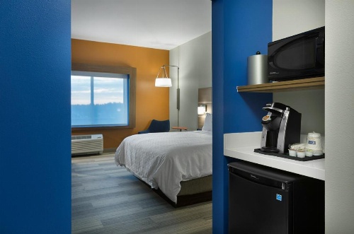 Holiday Inn Express & Suites - Fayetteville South image 31